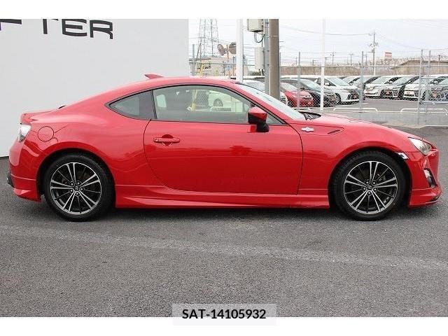 Toyota 86 2013-03 211573-6