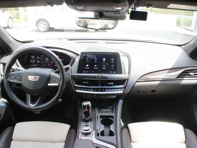 Cadillac CT5 2022-09 11099-4