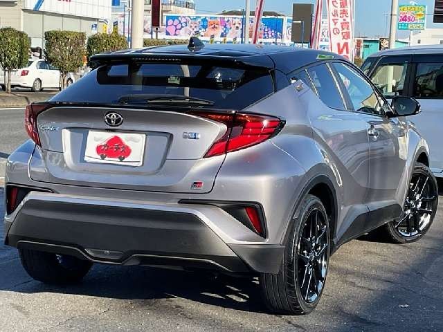Toyota C-HR 2020-02 194825-2