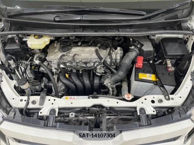 Toyota VOXY 2018-11 289108-19