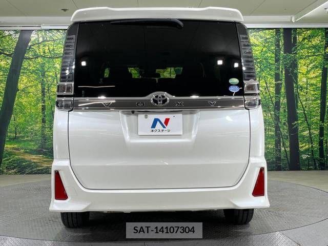 Toyota VOXY 2018-11 289108-15