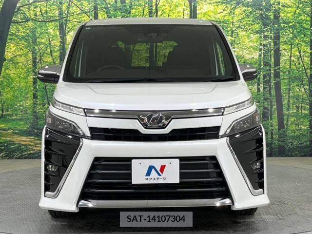 Toyota VOXY 2018-11 289108-14