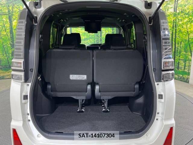 Toyota VOXY 2018-11 289108-10