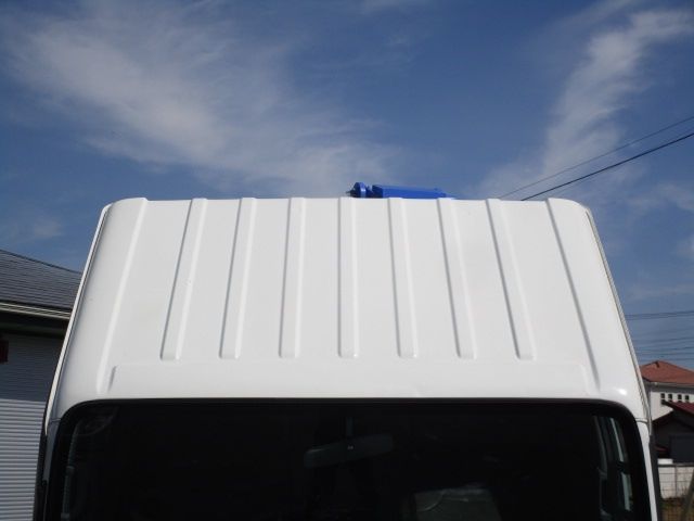 Isuzu ELF TRUCK 2017-07 22032-7