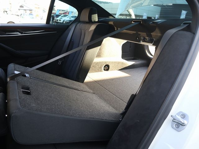Bmw 5 SERIES 2019-08 193300-23
