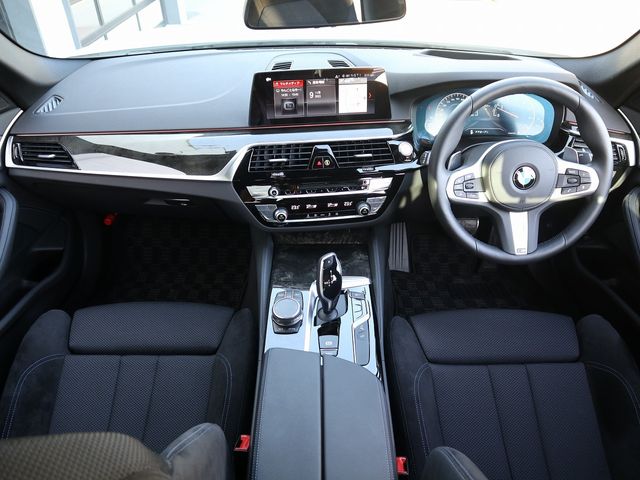 Bmw 5 SERIES 2019-08 193300-25