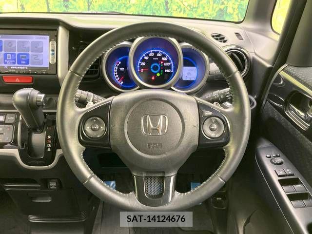 Honda N BOX CUSTOM 2013-12 335638-13