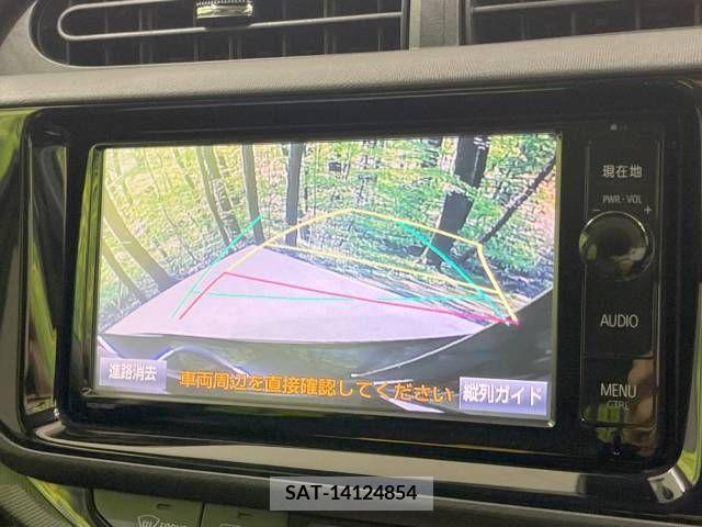 Toyota AQUA 2016-03 395698-3