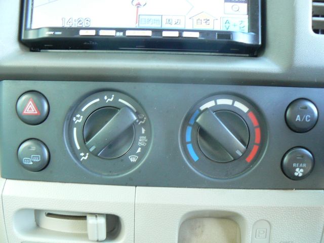 Suzuki EVERY 2011-01 28086-8