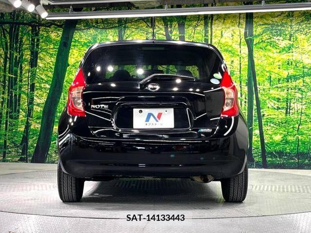 Nissan NOTE 2013-06 381556-15