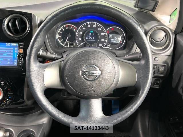Nissan NOTE 2013-06 381556-11
