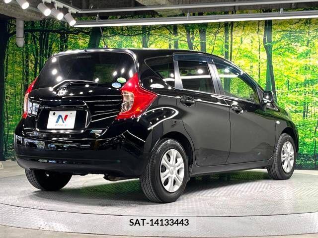 Nissan NOTE 2013-06 381556-17