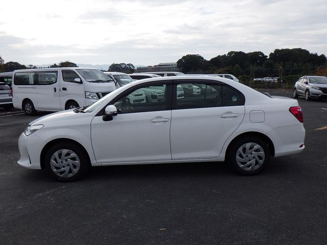 Toyota COROLLA AXIO 2018-11 183554-6