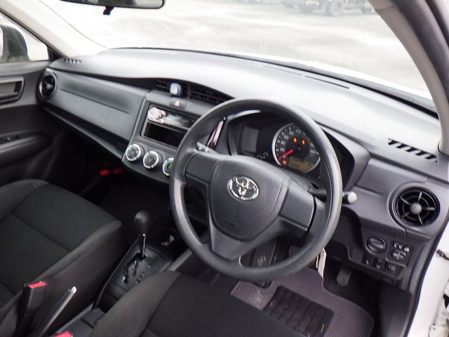 Toyota COROLLA AXIO 2018-11 183554-1