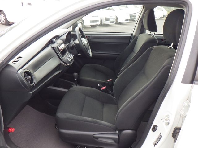 Toyota COROLLA AXIO 2018-11 183554-9