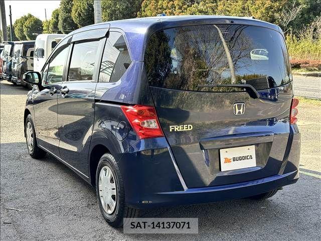 Honda FREED 2009-09 302811-7
