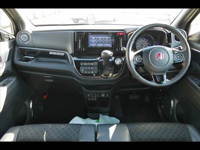 Honda N-WGN 2019-03 9121-2
