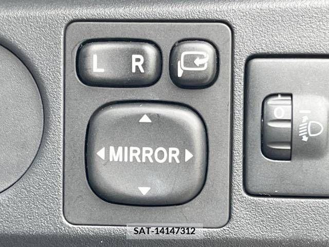 Toyota VITZ 2008-01 308828-4