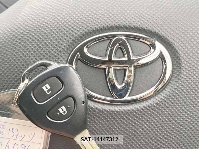 Toyota VITZ 2008-01 308828-3