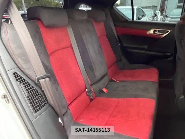 Lexus CT 2015-11 322676-10