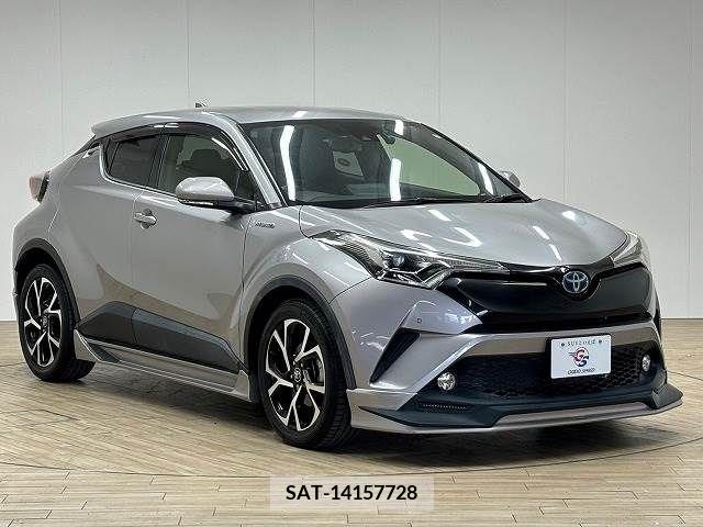 Toyota C-HR 2017-06 264064-13