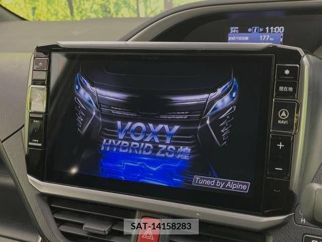 Toyota VOXY HYBRID 2018-10 370585-5