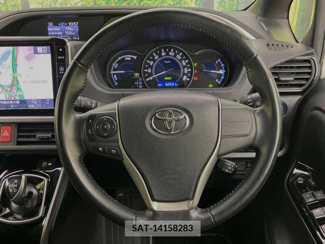 Toyota VOXY HYBRID 2018-10 370585-12