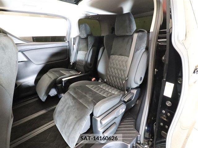 Toyota ALPHARD 2018-08 204825-6