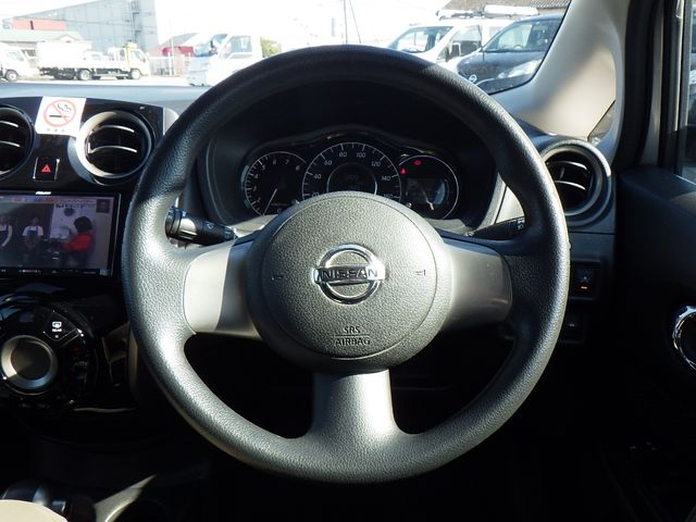 Nissan NOTE 2015-03 193326-12