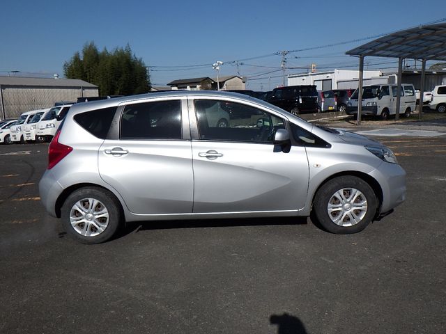 Nissan NOTE 2015-03 193326-4