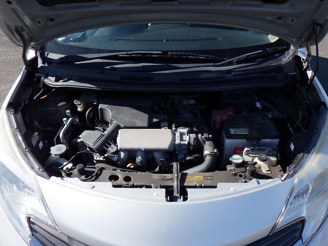 Nissan NOTE 2015-03 193326-25