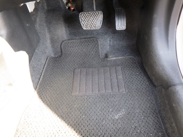 Nissan NOTE 2015-03 193326-18