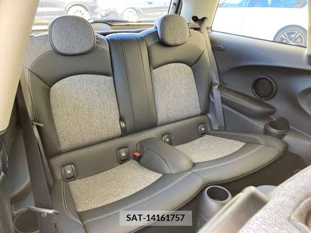 Bmw MINI 2023-01 319644-12