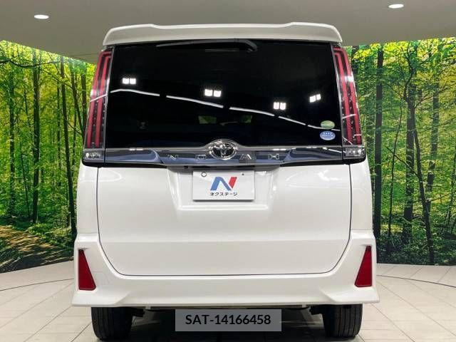 Toyota NOAH 2017-07 298098-15