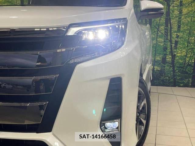 Toyota NOAH 2017-07 298098-12