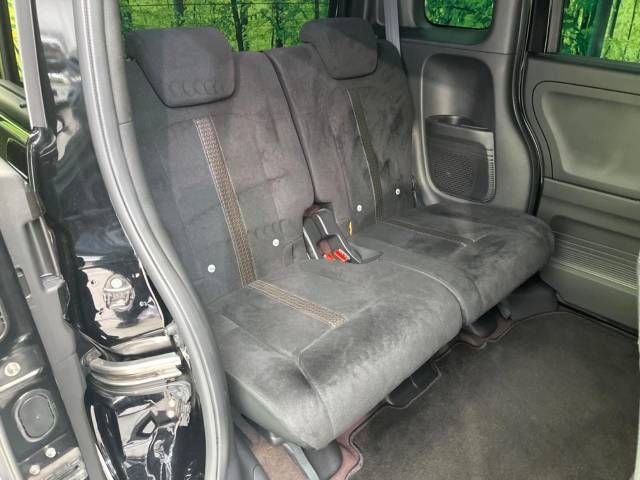 Honda N BOX CUSTOM 2019-04 10380-9