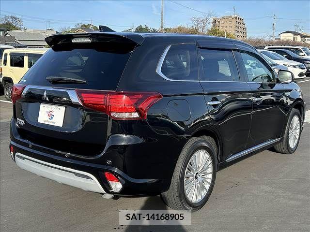Mitsubishi OUTLANDER PHEV 2019-02 209719-16