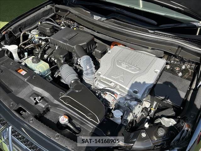 Mitsubishi OUTLANDER PHEV 2019-02 209719-19