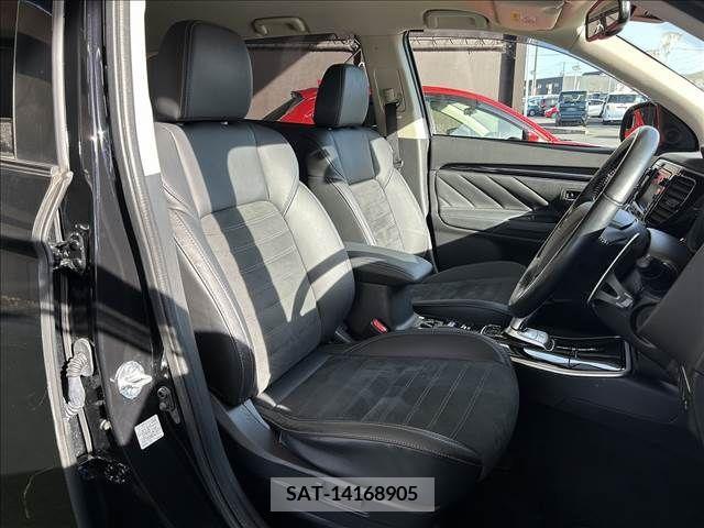 Mitsubishi OUTLANDER PHEV 2019-02 209719-8