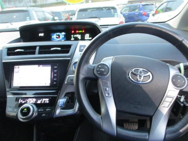 Toyota PRIUS ALPHA 2015-02 2704-12