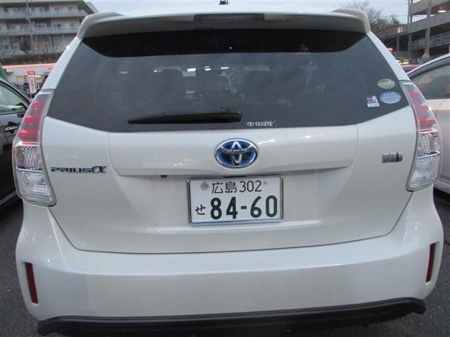 Toyota PRIUS ALPHA 2015-02 2704-5