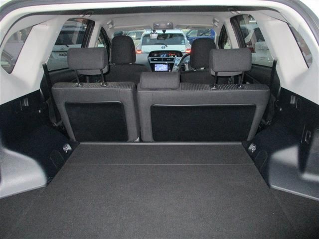 Toyota PRIUS ALPHA 2015-02 2704-10