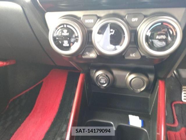 Suzuki SWIFT 2018-04 255216-15