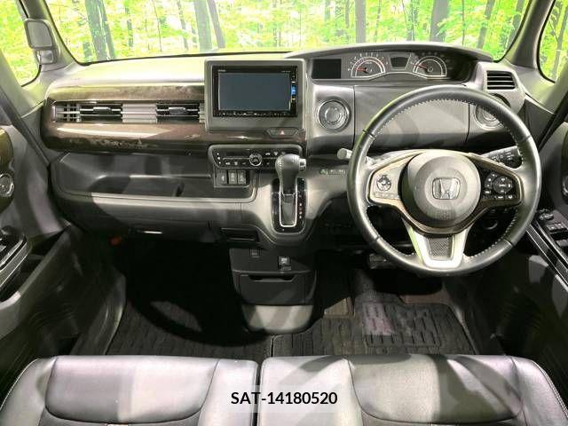 Honda N BOX CUSTOM 2019-10 217994-1