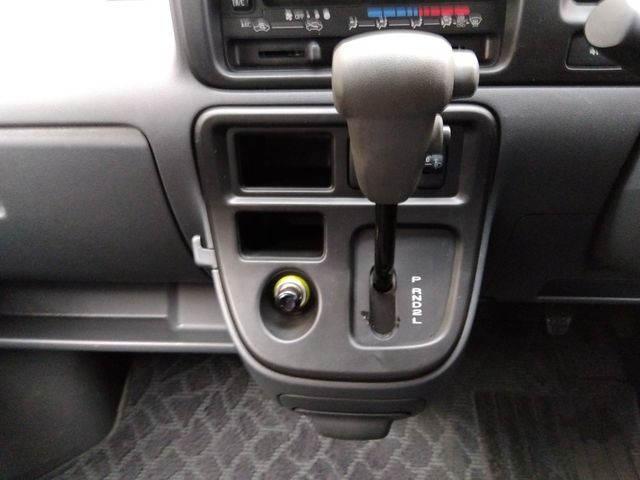 Toyota PIXIS VAN 2017-07 19892-12
