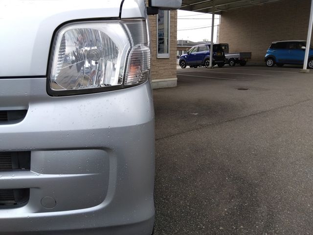 Toyota PIXIS VAN 2017-07 19892-17