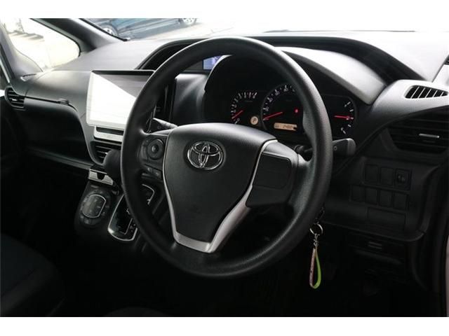 Toyota NOAH 2016-06 4312-4