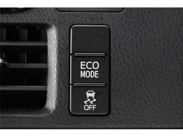 Toyota NOAH 2016-06 4312-8
