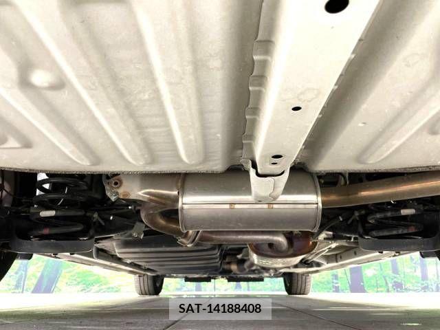 Toyota VOXY 2017-08 394936-19