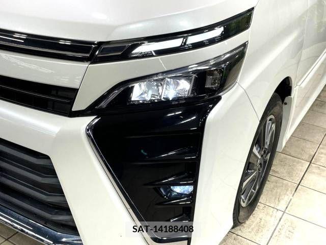 Toyota VOXY 2017-08 394936-13
